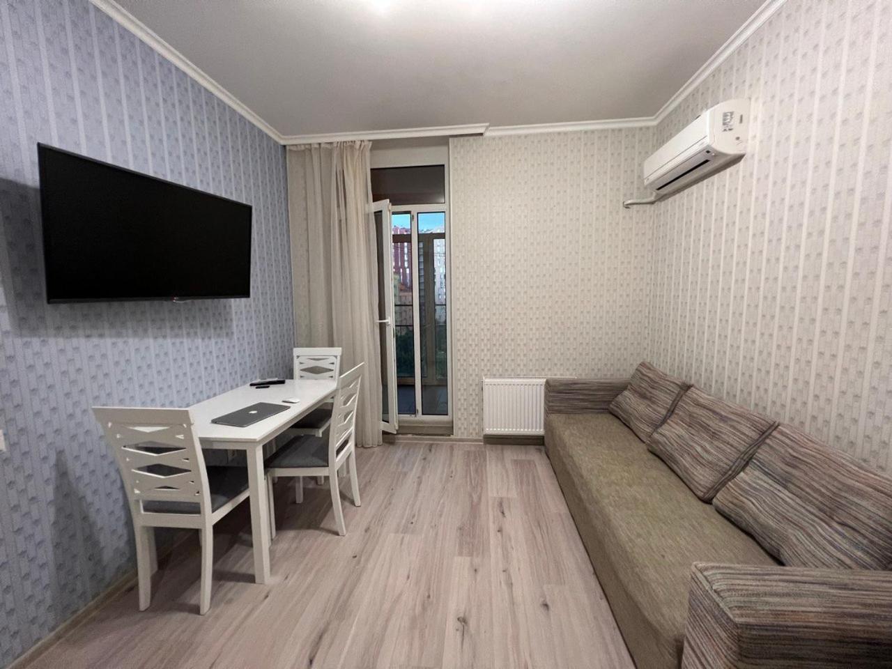 Comfort Town Kyiv Exterior photo